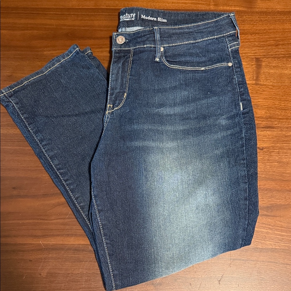 Signature Slim Fit Levi’s Women’s Jeans - Dark Blue